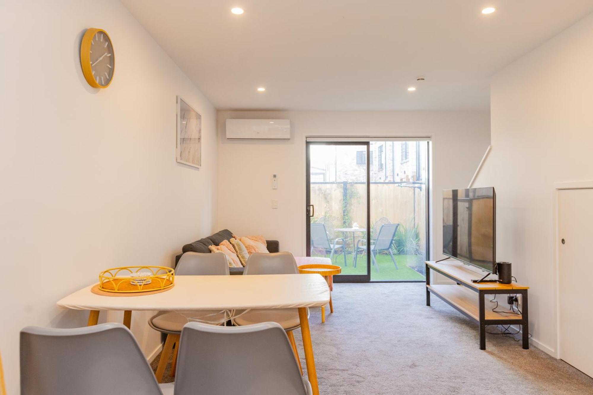 דירות כרייסטצ'רץ' Entertaining Townhouse By Little High Eatery מראה חיצוני תמונה